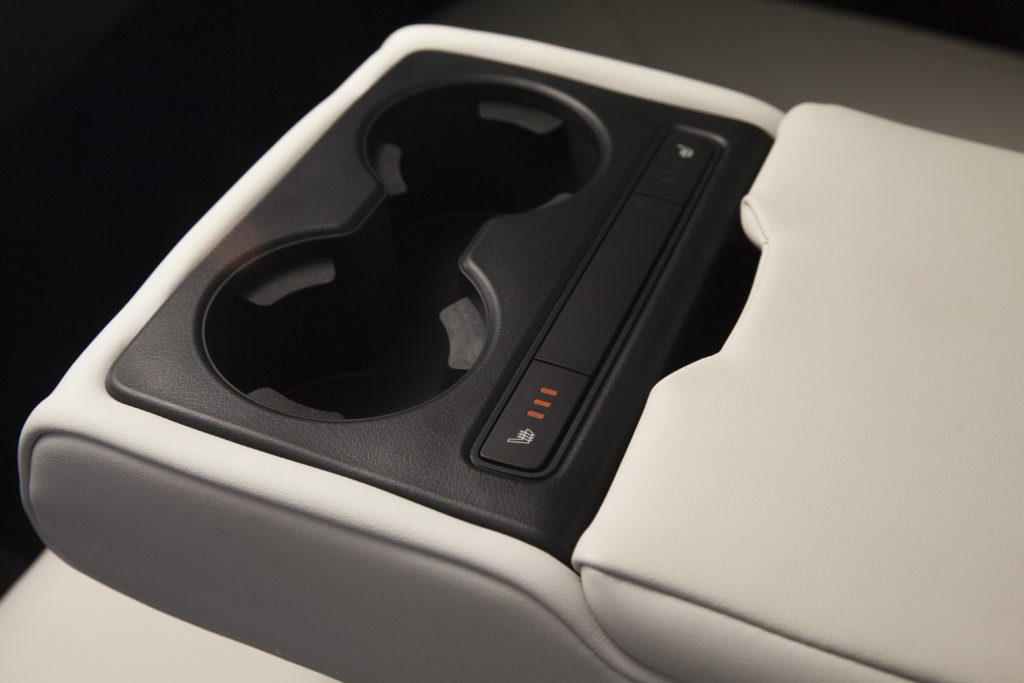 Mazda CX-5 Design – Rear Center Armrest