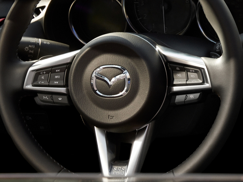 Switching on Adaptive Cruise Control – Mazda USA