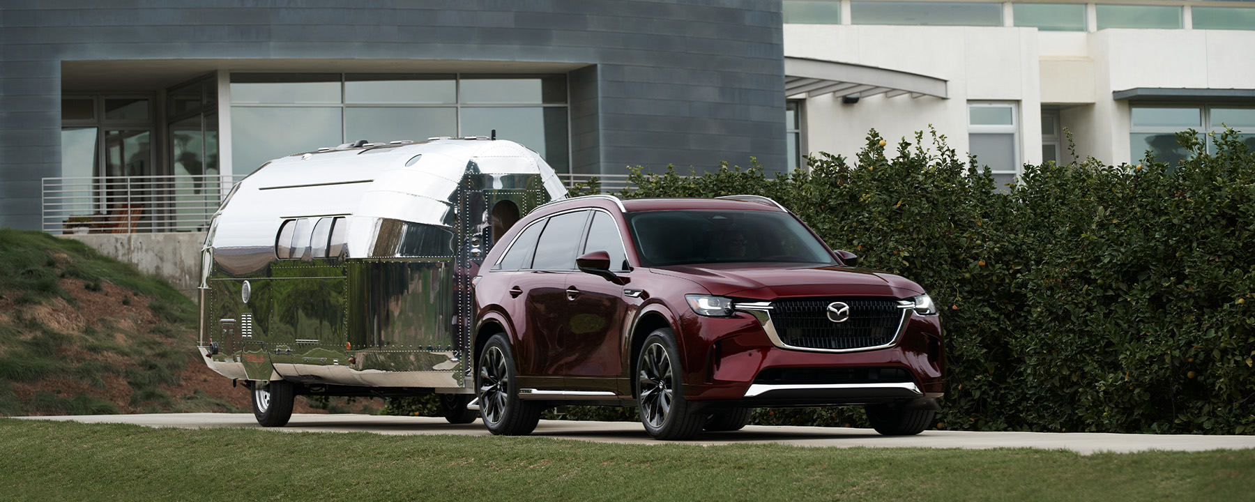Mazda CX-90 Crossover SUV – Towing a Trailor