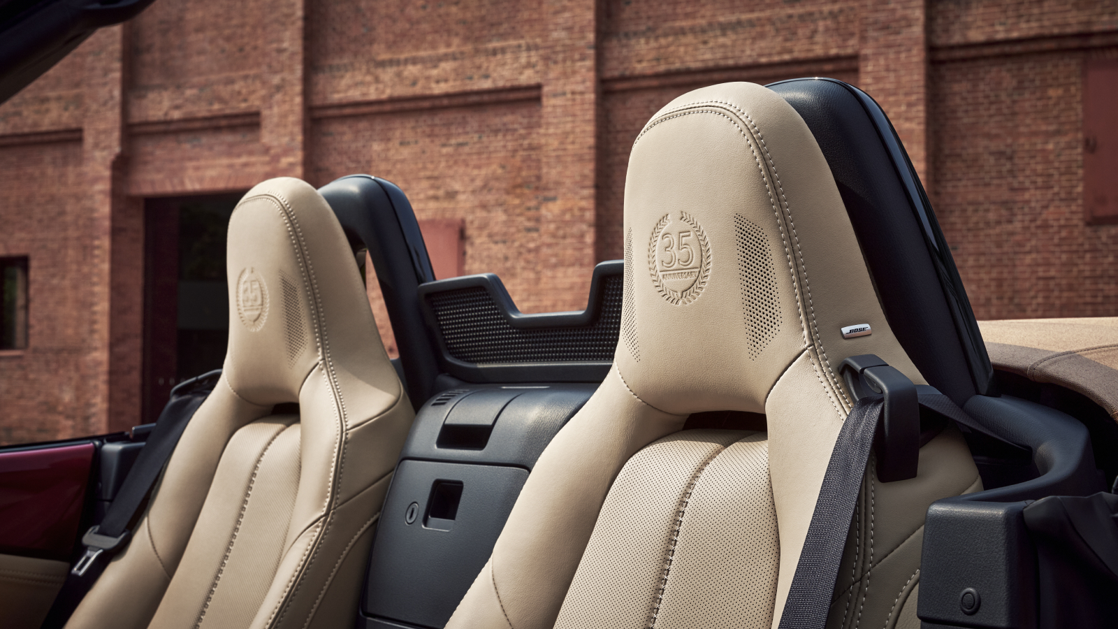 2025 Mazda MX-5 Miata 35th Anniversary Edition – Tan Nappa Leather Seats